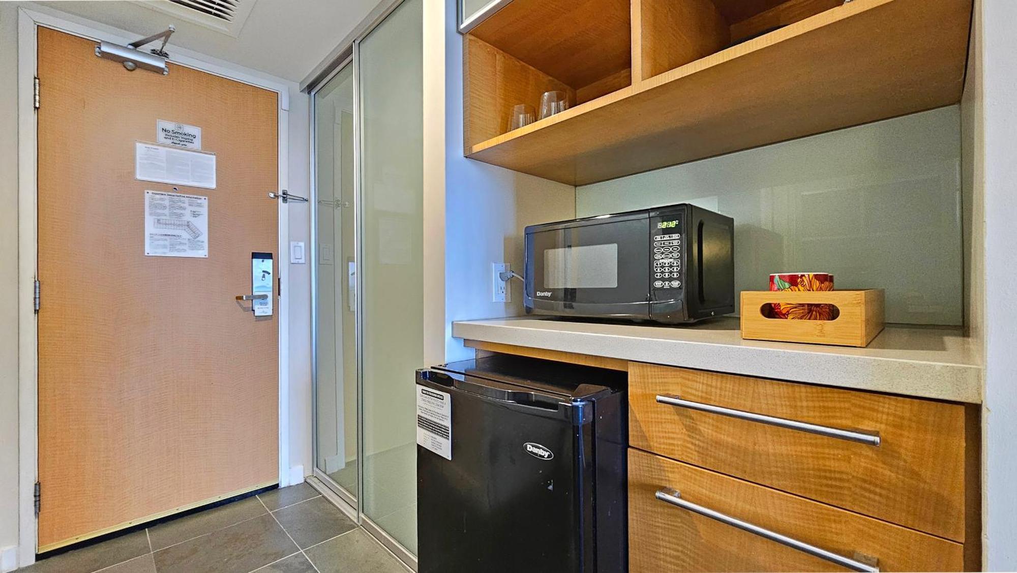 Ocean View Room At Ala Moana Fees Include Хонолулу Екстериор снимка